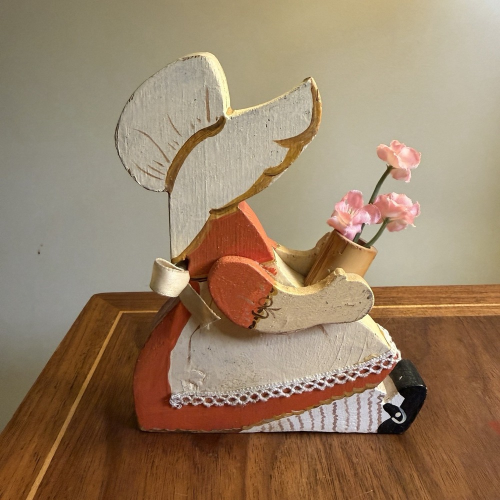 Vintage Sunbonnet Sue Wood Rocker Figurine | Cottagecore Americana JW Crafts